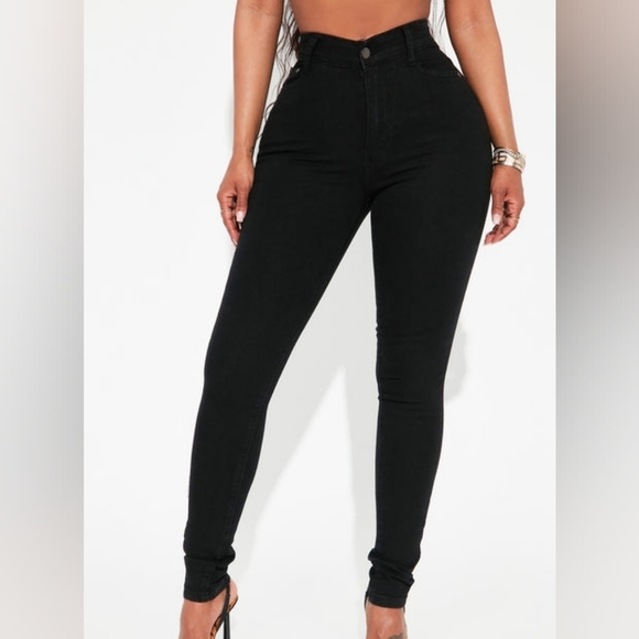 NWT Fashion Nova Coraline Skinny Jeans - Picture 2 of 4